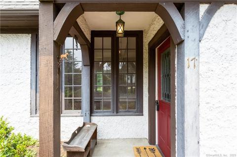 17 Buxton Ln, Greenwich, CT 06878