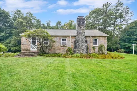 858 Main St, Somers, CT 06071