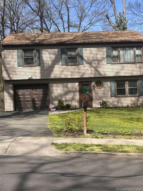 62 Rampart Rd, Norwalk, CT 06854