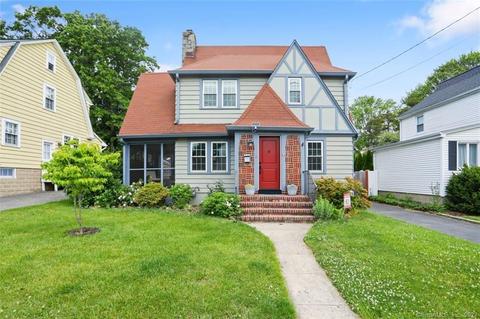 25 Raymond Ter, Norwalk, CT 06855