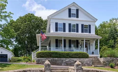 273 High St, Groton, CT 06355