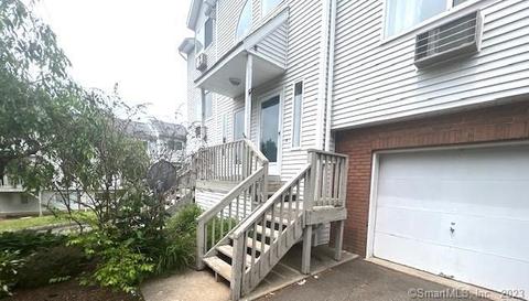 925 Oronoke Rd #17B, Waterbury, CT 06708