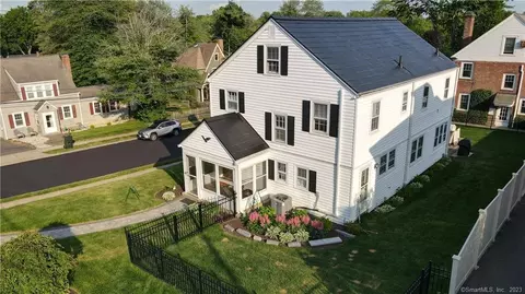 133 Clifton Ave, West Hartford, CT 06107