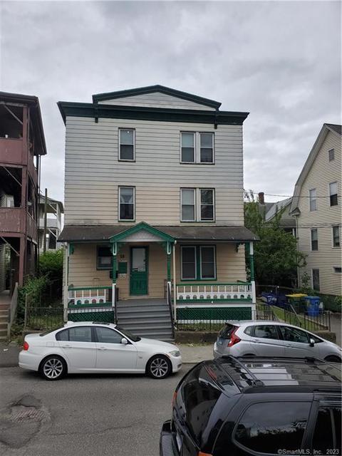 16 Rye St, Waterbury, CT 06706