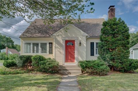 39 Cottage St, Plainville, CT 06062