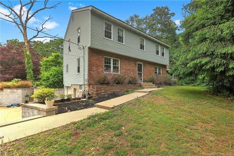 332 Forsyth Rd, Salem, CT 06420