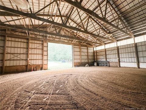 31 Old Breakneck Hill Rd, Killingly, CT 06241