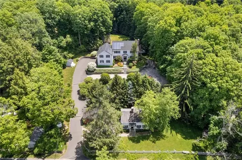 135 Lyons Plain Rd, Weston, CT 06883