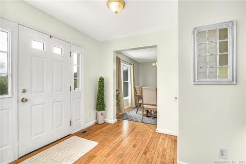 28 Wells Rd, New Milford, CT 06776