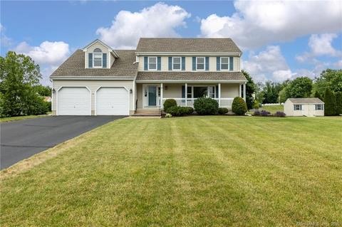 9 Old Country Ln, Ellington, CT 06029