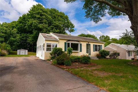 9 Kelly St, Stonington, CT 06379