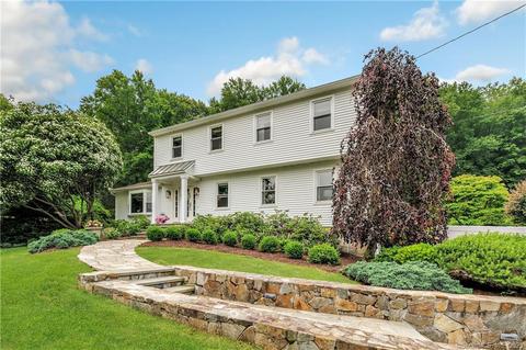 157 Okenuck Way, Shelton, CT 06484