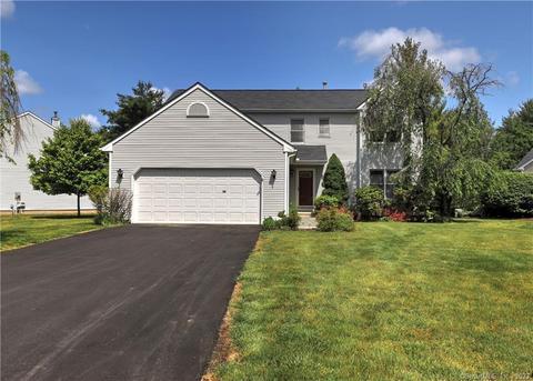38 Canterbury Rd #38, Hamden, CT 06514