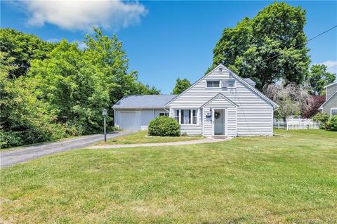 191 Seaver Cir, Bridgeport, CT 06606