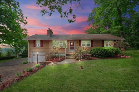 61 Rice Ln, Beacon Falls, CT 06403