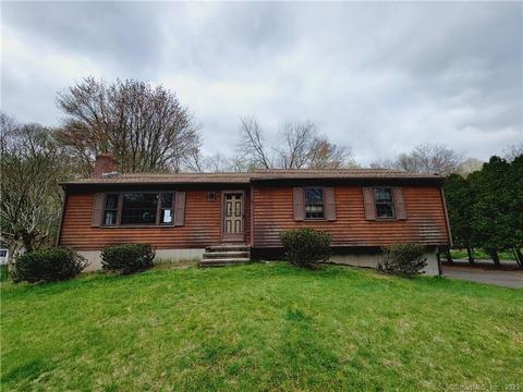 71 Thistle Rock Dr, Guilford, CT 06437