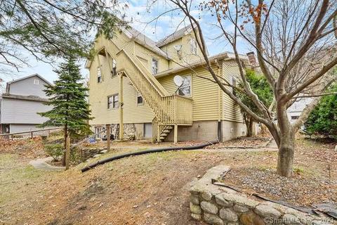 96 Coen St, Naugatuck, CT 06770