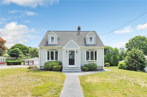 131 High St, Derby, CT 06418