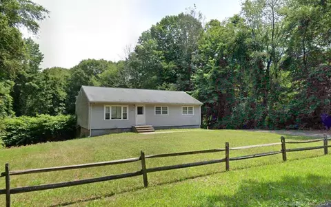 473 Denslow Hill Rd, Hamden, CT 06514