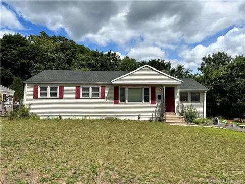 7 Chief St, Enfield, CT 06082