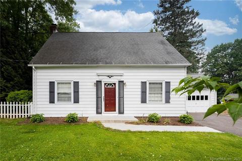 267 White Ave, Middlebury, CT 06762