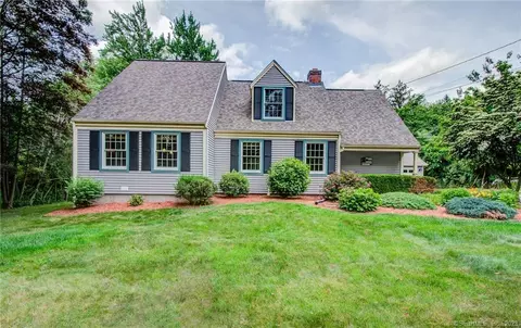 23 Hemlock Hill Dr, Glastonbury, CT 06033
