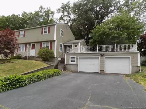 366 Ivy Dr, Bristol, CT 06010