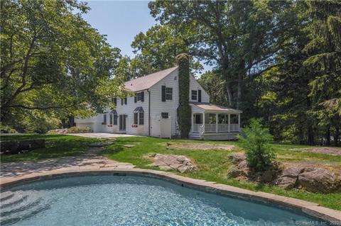 29 Indian Mill Rd, Greenwich, CT 06807