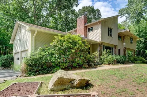 72 Charles Ln, Mansfield, CT 06268