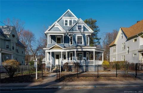 130 Greenfield St, Hartford, CT 06120