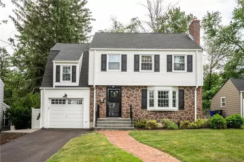 43 Hilltop Dr, West Hartford, CT 06107