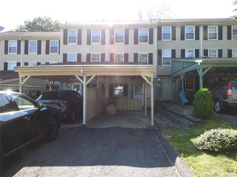 5 Rising Trail Ct #5, Middletown, CT 06457