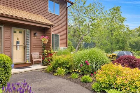 348 Boston Post Rd #C19, Waterford, CT 06385