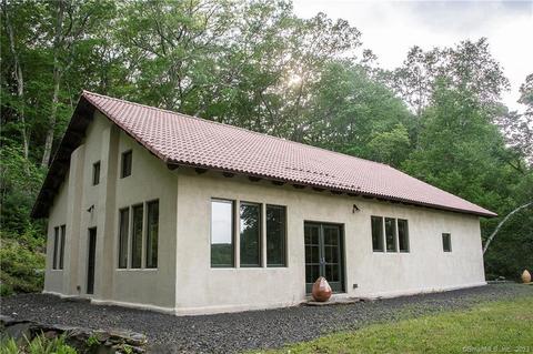 269 Westwood Rd, Woodbury, CT 06798