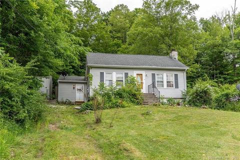 18 Yale Dr, New Fairfield, CT 06812