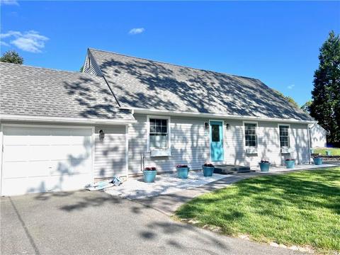 75 Bayview Rd, East Lyme, CT 06357