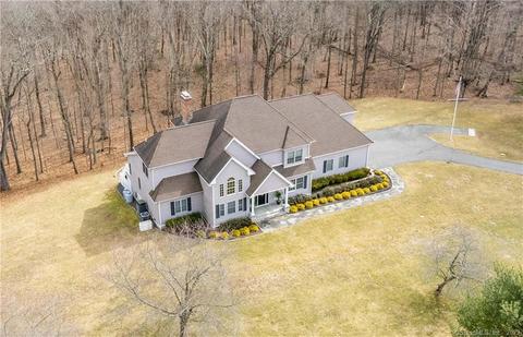 301 Hogan Rd, Hamden, CT 06518