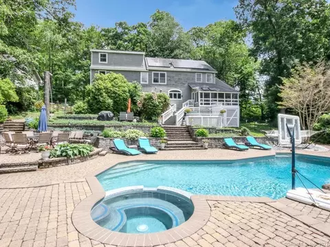 65 Isleib Rd, Marlborough, CT 06447