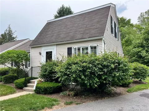 53 Constitution Sq #53, Mansfield, CT 06250