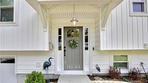 44 Ettadore Park, Milford, CT 06460