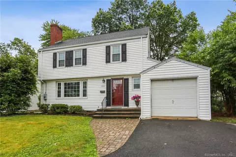 1769 Asylum Ave, West Hartford, CT 06117