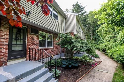 321 Blackstone Vlg #321, Meriden, CT 06450