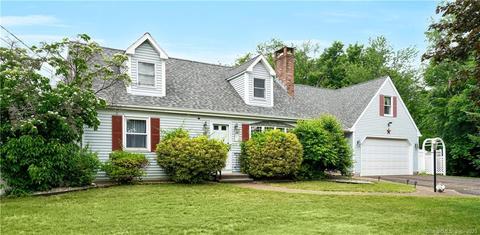 25 Edgewood St, Cromwell, CT 06416
