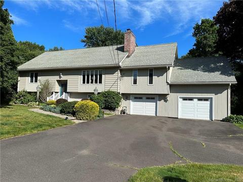 4 Highland Dr, Prospect, CT 06712