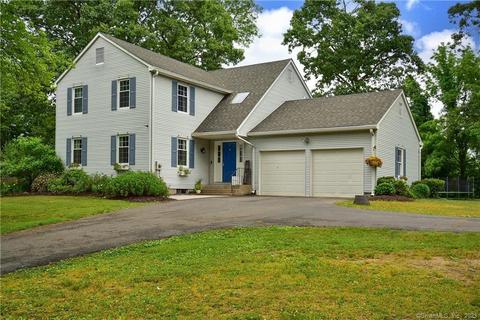27 Oxbow Ln, South Windsor, CT 06074