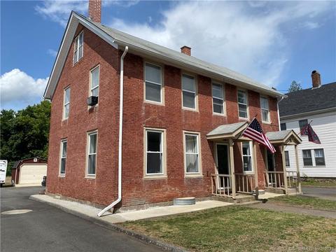 4 Main St, Moosup, CT 06354