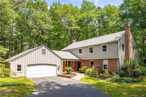 21 Bruce Ln, Avon, CT 06001