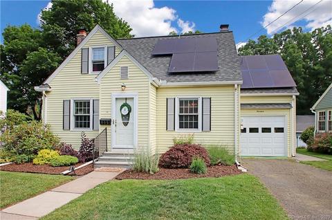 14 Baldwin Ave, Meriden, CT 06450