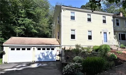 26 Ridge Dr N, Old Saybrook, CT 06475