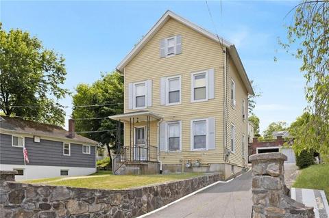 16 Well Ave, Danbury, CT 06810